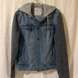 Aeropostale Women’s Medium Blue Gray Jersey Button Front Hoodie Jean Jacket
